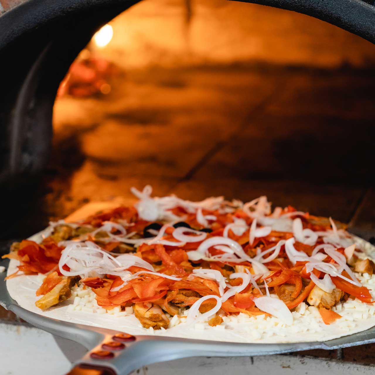 Chèvre-Miel froide BD Pizzas – Équilibre sucré-salé pour les amateurs de douceur, disponible à Julienne ou Réparsac